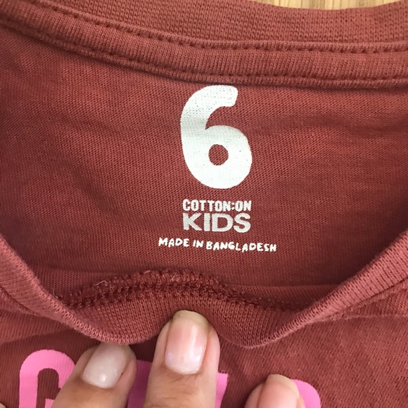 Cotton on girls shorts size 6 and Cotton on girls shirt size 6 - Picture 2 of 6